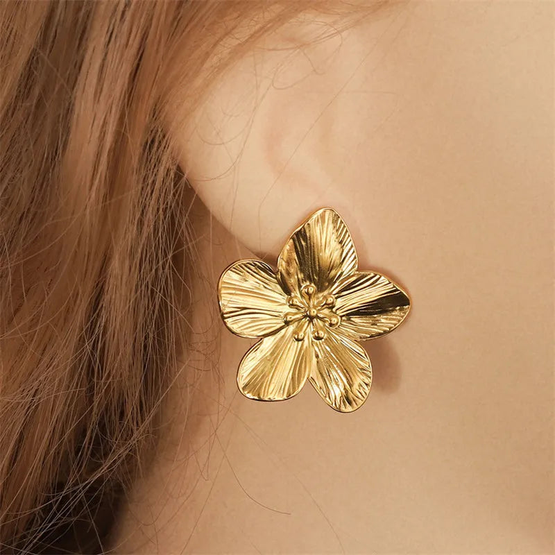 Golden Metal Leaves Post Earrings For Women Trendy New Styles Simple Fashion Jewelry Wholesale Accessories Drop shipping Gifts